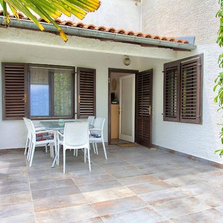 Apartments Dubravka Krk Town Luaran gambar
