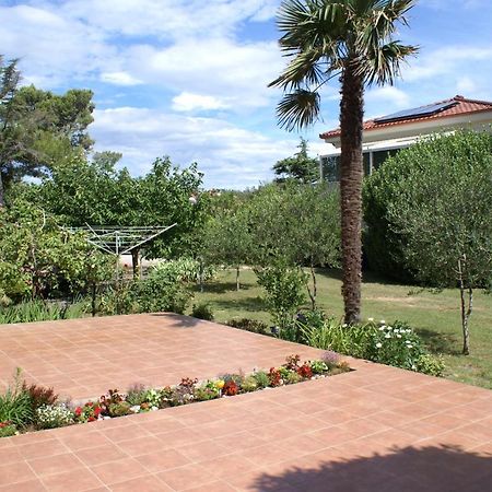 Apartments Dubravka Krk Town Luaran gambar