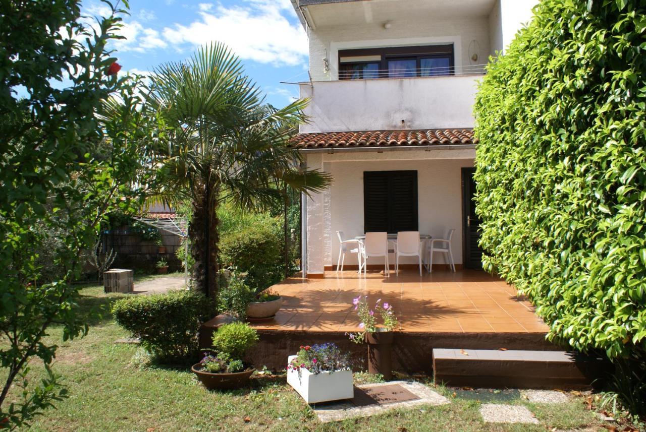 Apartments Dubravka Krk Town Luaran gambar
